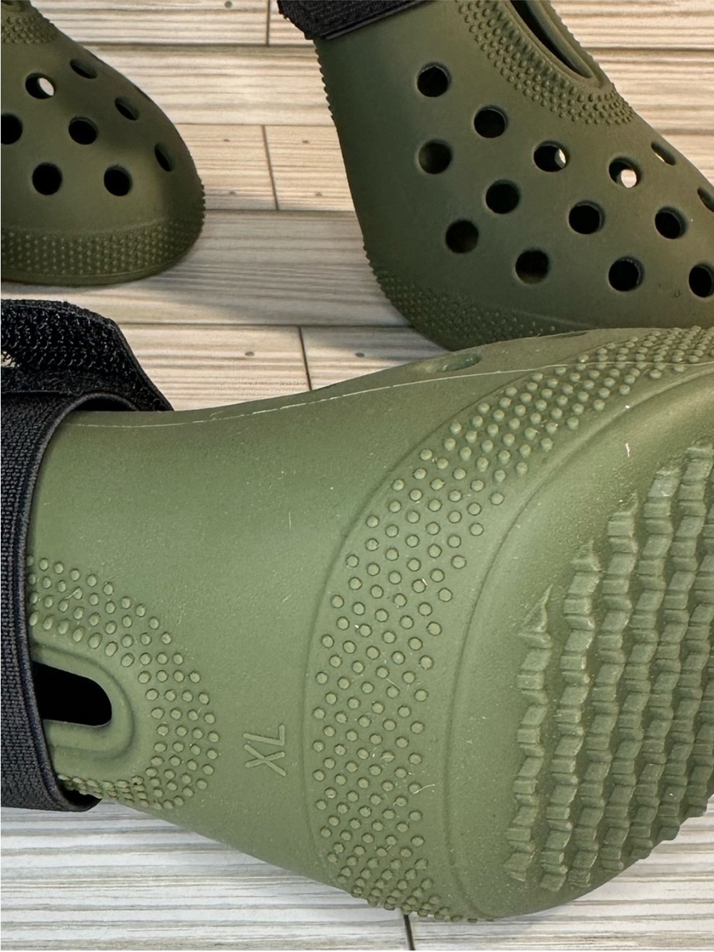 Dog Shoes for Hot Pavement Comfortable Paw Protection
Size XL Green Booties Rain - Picture 6 of 14
